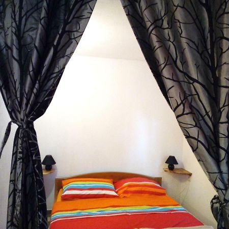 Studio Apartman Hrast Селине Экстерьер фото